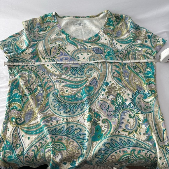 Croft & Barrow Multi Green Paisley V-Neck Top size Medium 100% Cotton - Picture 8 of 9